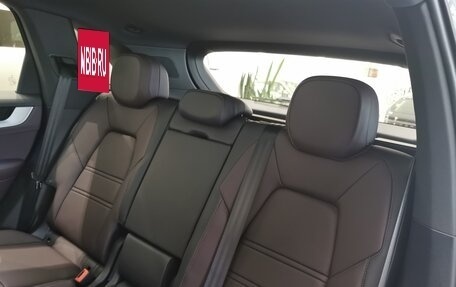 Porsche Cayenne III, 2025 год, 22 380 000 рублей, 29 фотография