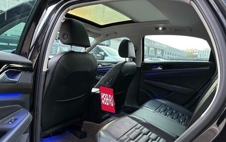 Volkswagen Passat B8 рестайлинг, 2021 год, 2 000 000 рублей, 16 фотография