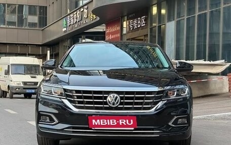 Volkswagen Passat B8 рестайлинг, 2021 год, 2 000 000 рублей, 2 фотография