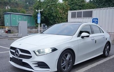 Mercedes-Benz A-Класс, 2021 год, 1 900 000 рублей, 1 фотография