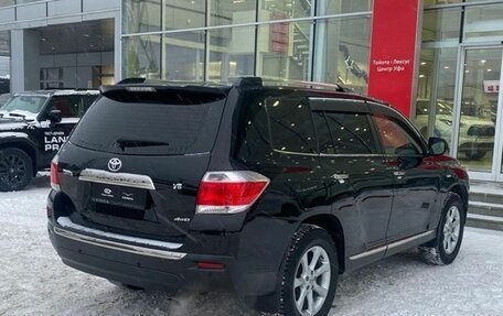 Toyota Highlander III, 2011 год, 1 990 000 рублей, 5 фотография