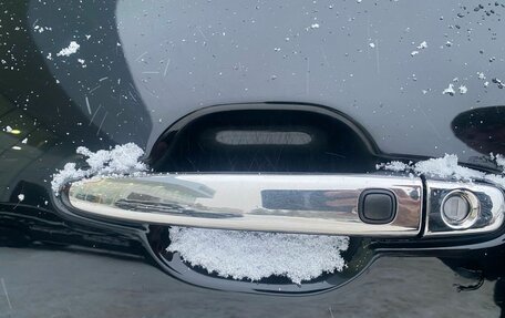 Toyota Highlander III, 2011 год, 1 990 000 рублей, 10 фотография