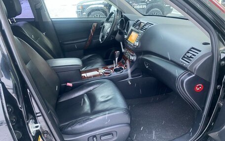 Toyota Highlander III, 2011 год, 1 990 000 рублей, 13 фотография