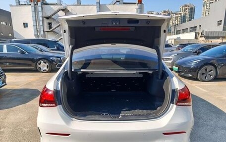 Mercedes-Benz A-Класс, 2021 год, 1 900 000 рублей, 7 фотография