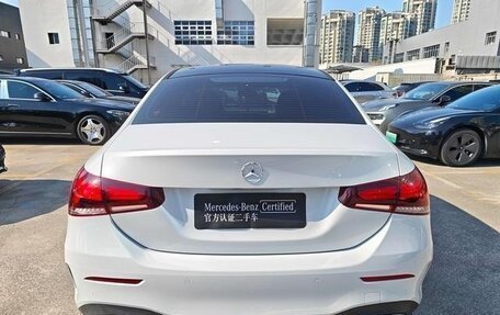 Mercedes-Benz A-Класс, 2021 год, 1 900 000 рублей, 4 фотография