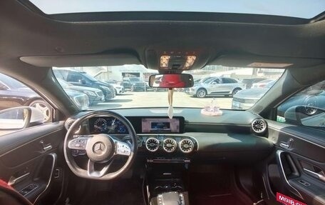 Mercedes-Benz A-Класс, 2021 год, 1 900 000 рублей, 10 фотография
