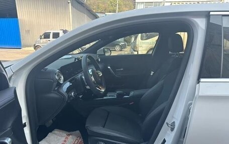 Mercedes-Benz A-Класс, 2021 год, 1 900 000 рублей, 9 фотография