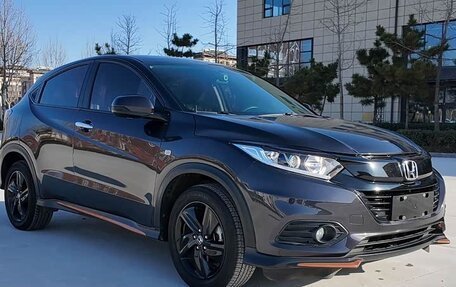 Honda Vezel, 2022 год, 1 155 004 рублей, 3 фотография