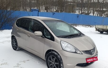 Honda Fit III, 2009 год, 700 000 рублей, 3 фотография
