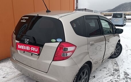 Honda Fit III, 2009 год, 700 000 рублей, 9 фотография