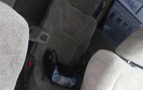 Mitsubishi Chariot III, 2001 год, 289 000 рублей, 4 фотография