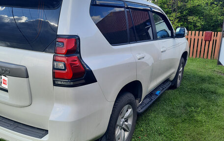 Toyota Land Cruiser Prado 150 рестайлинг 2, 2021 год, 6 150 000 рублей, 2 фотография