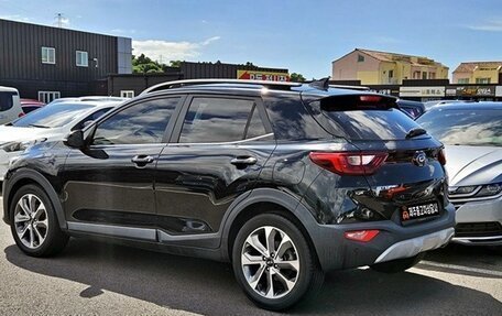 KIA Stonic, 2019 год, 1 378 000 рублей, 4 фотография
