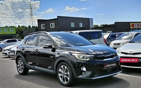 KIA Stonic, 2019 год, 1 378 000 рублей, 2 фотография