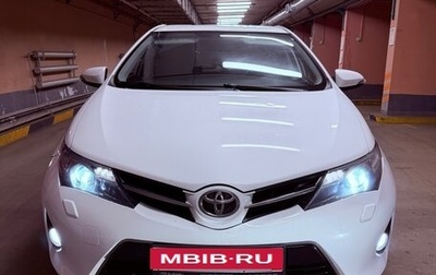 Toyota Auris II, 2013 год, 960 000 рублей, 1 фотография