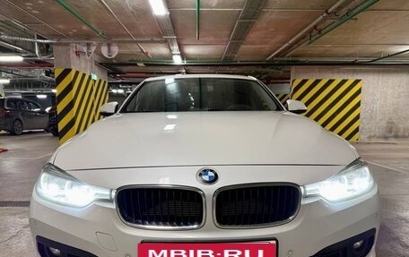BMW 3 серия, 2017 год, 2 000 000 рублей, 2 фотография