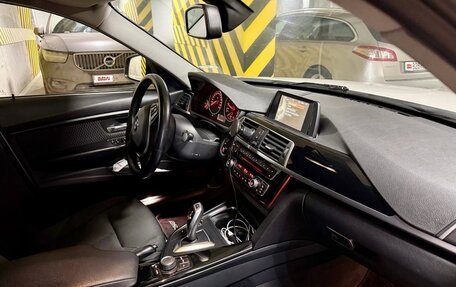 BMW 3 серия, 2017 год, 2 000 000 рублей, 12 фотография