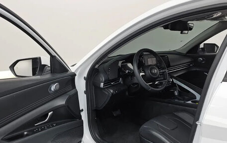 Hyundai Avante, 2025 год, 2 850 000 рублей, 16 фотография