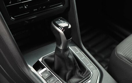 Volkswagen Tiguan II, 2021 год, 3 160 000 рублей, 14 фотография