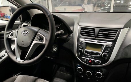 Hyundai Solaris II рестайлинг, 2012 год, 819 900 рублей, 6 фотография