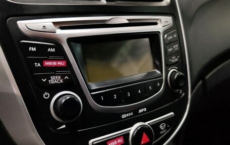 Hyundai Solaris II рестайлинг, 2012 год, 819 900 рублей, 11 фотография