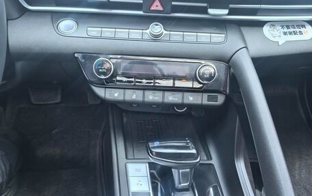 Hyundai Elantra, 2025 год, 1 720 000 рублей, 10 фотография