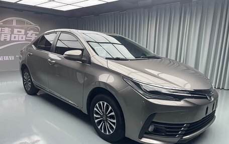 Toyota Corolla, 2018 год, 1 530 000 рублей, 3 фотография