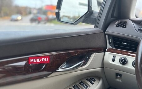 Cadillac Escalade IV, 2015 год, 3 150 000 рублей, 2 фотография