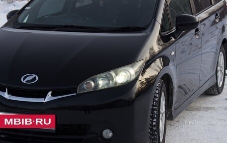 Toyota Wish II, 2011 год, 1 260 000 рублей, 2 фотография