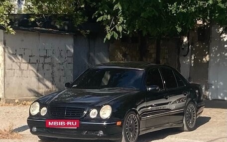 Mercedes-Benz E-Класс, 2000 год, 1 650 000 рублей, 4 фотография