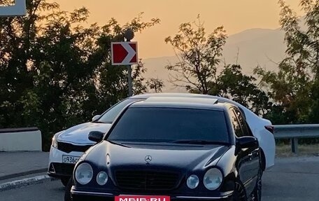 Mercedes-Benz E-Класс, 2000 год, 1 650 000 рублей, 2 фотография