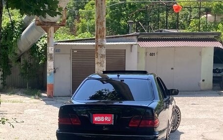 Mercedes-Benz E-Класс, 2000 год, 1 650 000 рублей, 10 фотография