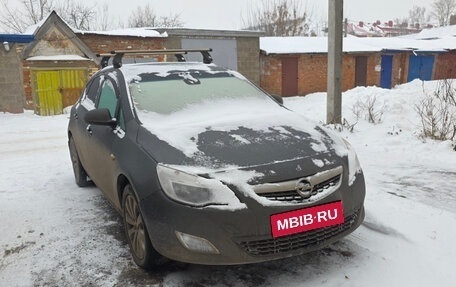Opel Astra J, 2011 год, 400 000 рублей, 1 фотография
