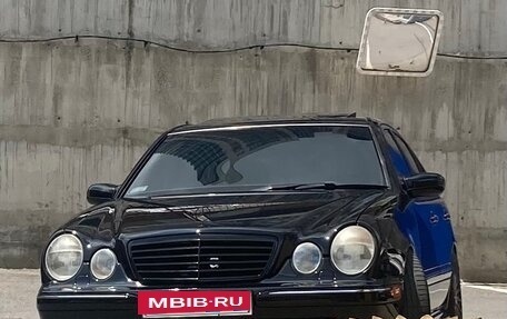 Mercedes-Benz E-Класс, 2000 год, 1 650 000 рублей, 15 фотография