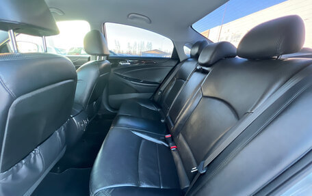 Hyundai Sonata VI, 2011 год, 1 112 000 рублей, 16 фотография