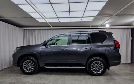 Toyota Land Cruiser Prado 150 рестайлинг 2, 2019 год, 6 370 000 рублей, 5 фотография