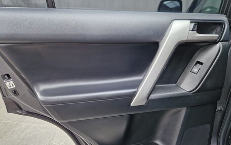 Toyota Land Cruiser Prado 150 рестайлинг 2, 2019 год, 6 370 000 рублей, 11 фотография