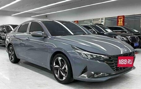 Hyundai Elantra, 2022 год, 1 150 000 рублей, 3 фотография