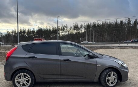 Hyundai Solaris II рестайлинг, 2012 год, 990 000 рублей, 4 фотография