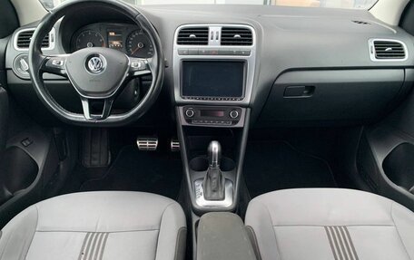 Volkswagen Polo VI (EU Market), 2016 год, 1 150 000 рублей, 10 фотография