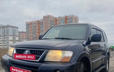 Mitsubishi Pajero III рестайлинг, 2003 год, 700 000 рублей, 2 фотография