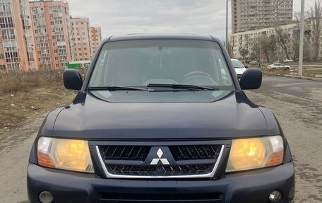 Mitsubishi Pajero III рестайлинг, 2003 год, 700 000 рублей, 3 фотография