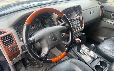 Mitsubishi Pajero III рестайлинг, 2003 год, 700 000 рублей, 10 фотография