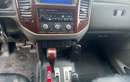 Mitsubishi Pajero III рестайлинг, 2003 год, 700 000 рублей, 17 фотография