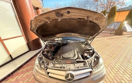 Mercedes-Benz C-Класс, 2011 год, 1 680 000 рублей, 26 фотография