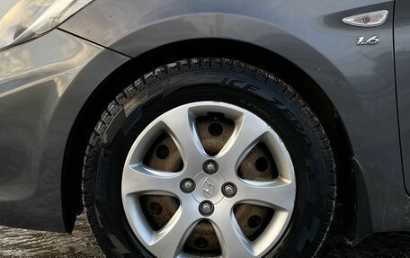 Hyundai Solaris II рестайлинг, 2013 год, 899 000 рублей, 9 фотография