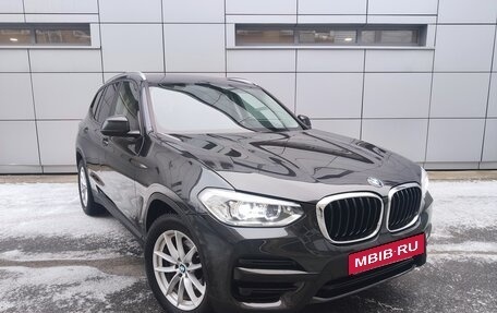 BMW X3, 2018 год, 3 090 000 рублей, 3 фотография