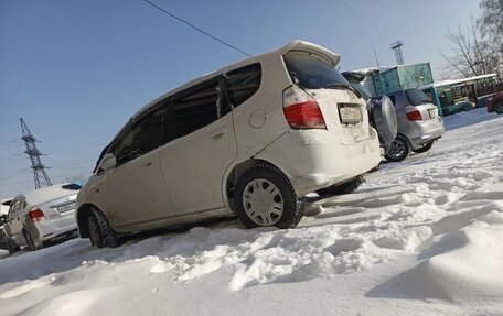 Honda Fit III, 2006 год, 300 000 рублей, 4 фотография