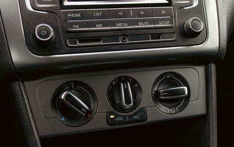 Volkswagen Polo VI (EU Market), 2016 год, 855 000 рублей, 15 фотография