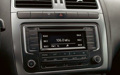 Volkswagen Polo VI (EU Market), 2016 год, 855 000 рублей, 14 фотография